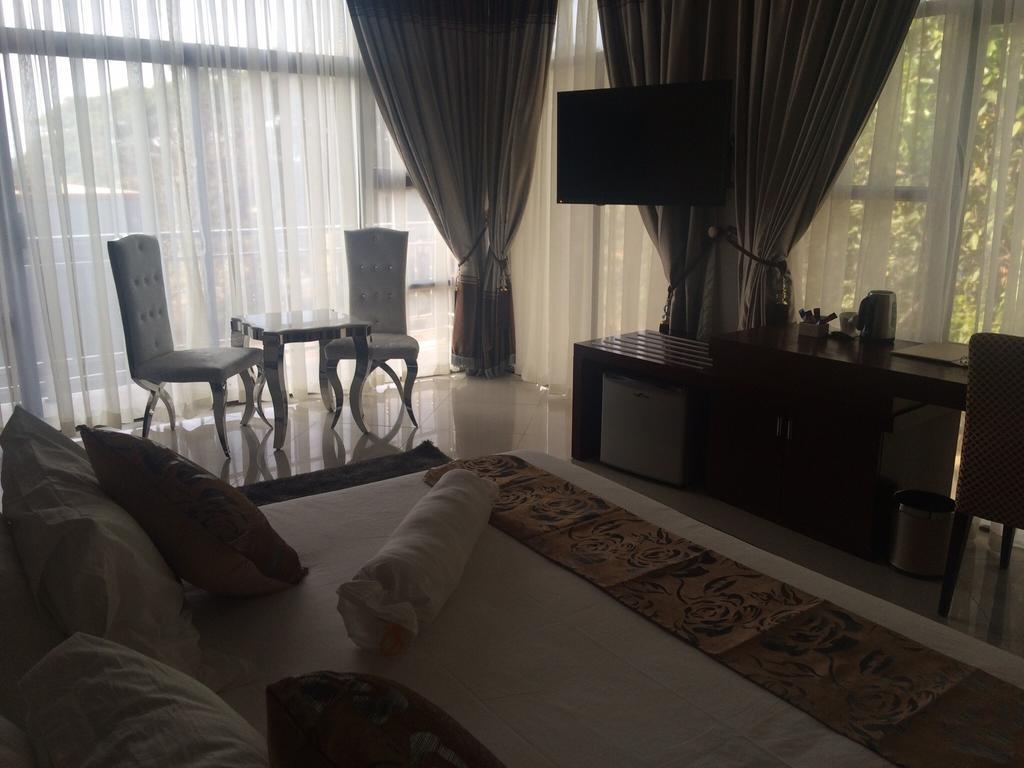 Sherbourne Hotel Kitwe Eksteriør billede