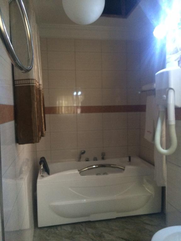 Sherbourne Hotel Kitwe Eksteriør billede